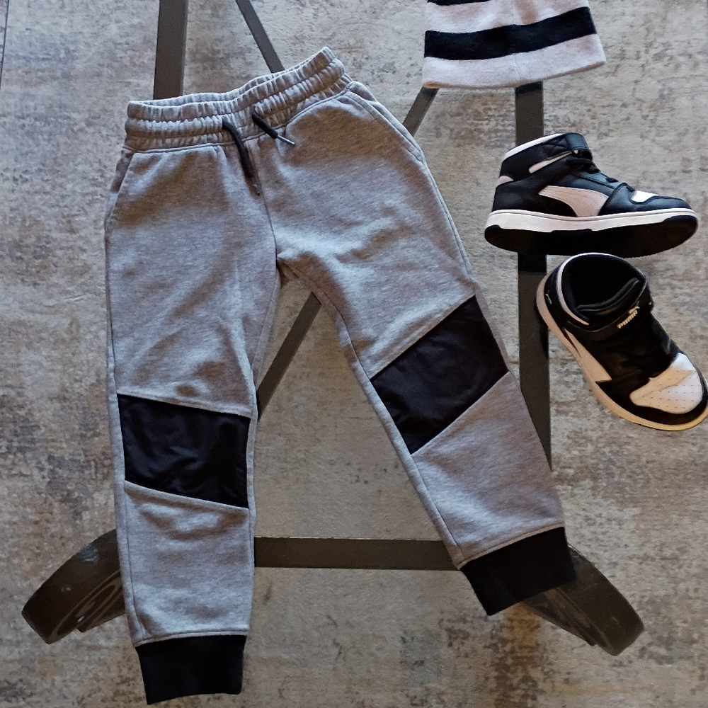 Size 4/5 Kids Clothing Bundle size 11 Shoes - Picture 7 of 17